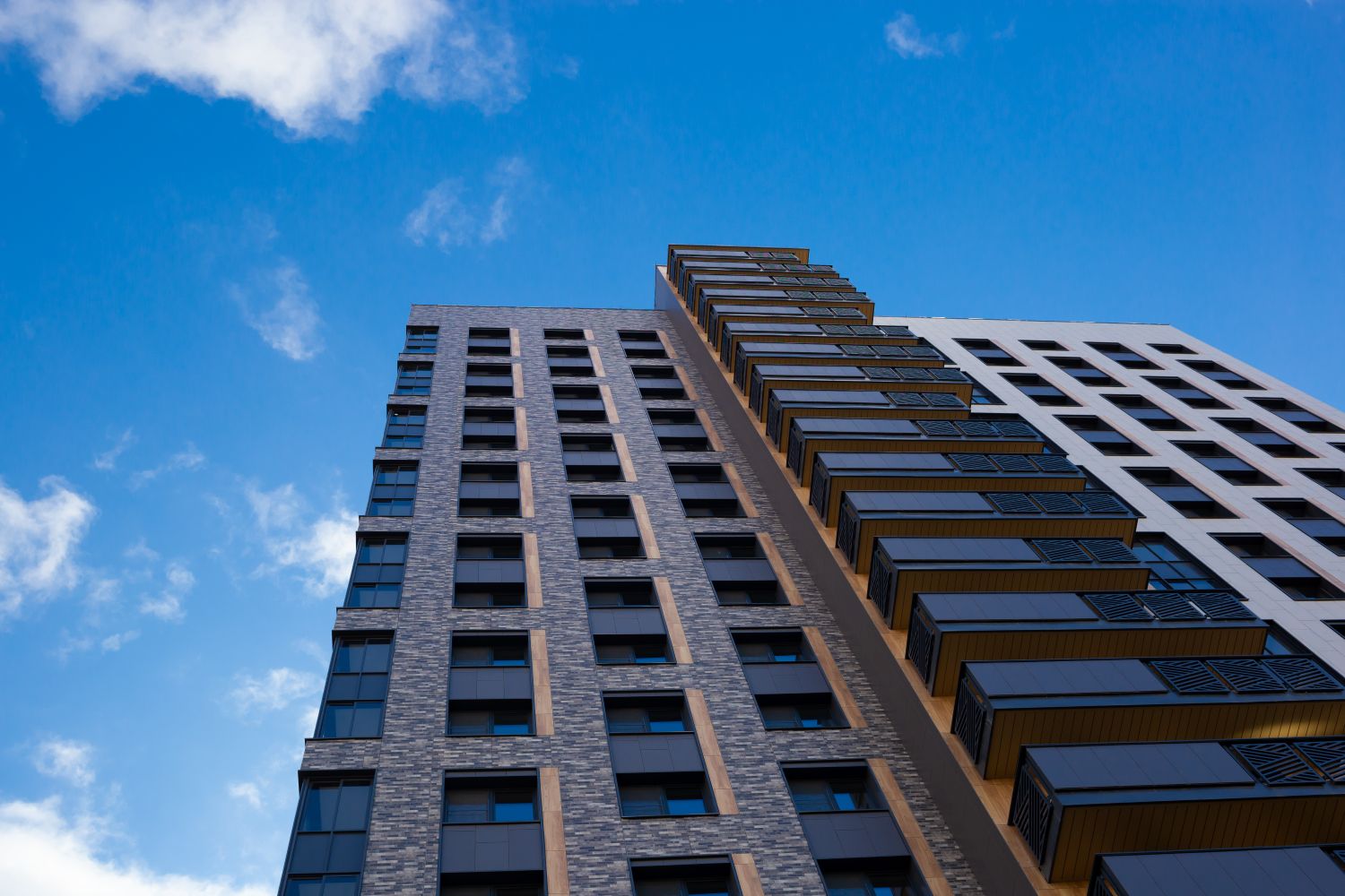 noble ploenchit condominium